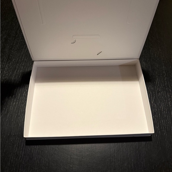 Porsche Design White Accessory Box - Picture 2 of 3